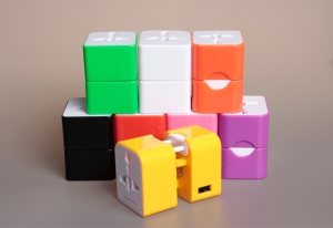 Wonder Travel Adapter-SML01