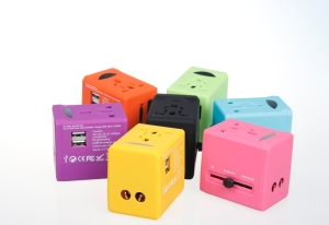 Wonder Travel Adapter-SML01